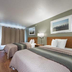 Studio Room Two Double Beds Non-Smoking